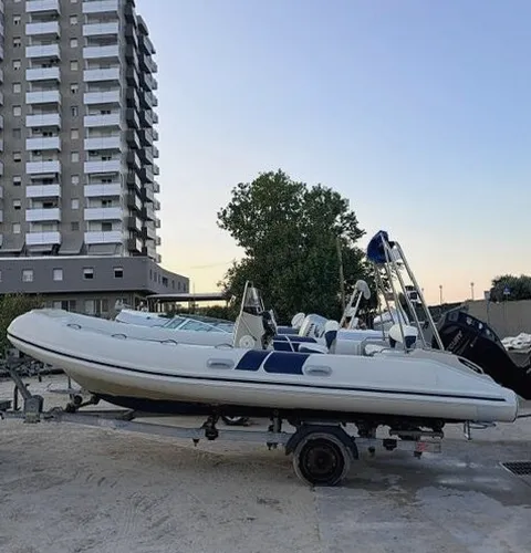 alquiler de barco sin licencia en Los Alcázares, Región de Murcia